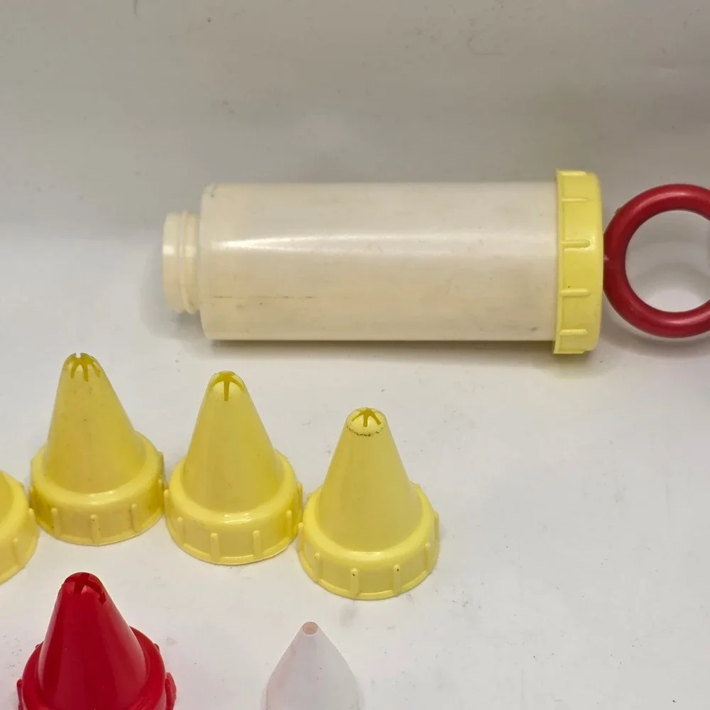 Cake Mate Vintage Decorating Tips Set Multicolor Retro‎ Kitchen Baking Tool Lot